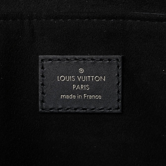 LOUIS VUITTON Damier Ebene Beaubourg MM - Picture 7 of 17